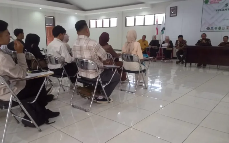 Pra Orientasi Bimbingan Terpadu (ORBIT) Mahasiswa/i Baru, Sekolah Tinggi Agama Islam Nusantara (STAINUS) Garut Oleh Prof. Dr. H. Budiaman, M.Si., MM – Ketua Senat STAINUS Garut