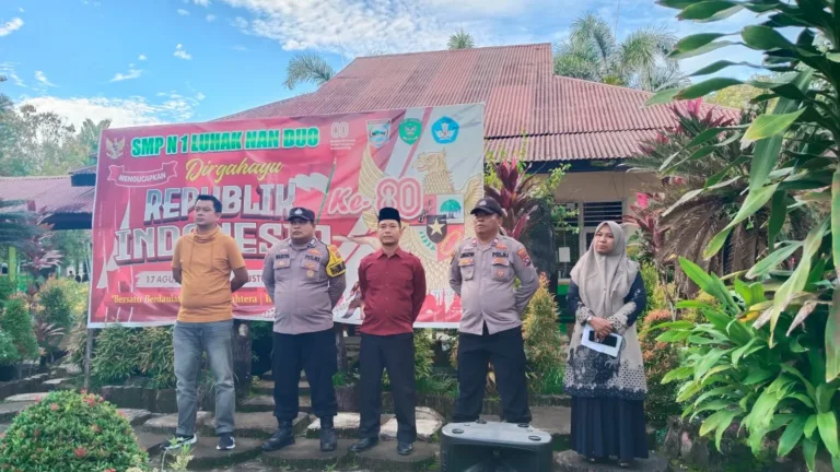 Polsek Pasaman Sosialisasikan Antisipasi Kenakalan Remaja di SMPN 1 Luhak Nan Duo Pasaman Barat