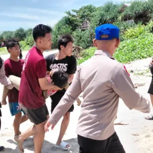 Sat Polairud Polres Garut Gerak Cepat Cari Wisatawan Yang Hilang Terseret Ombak Dipantai Karangpapak