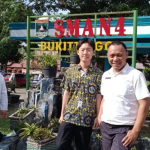 JAPANESE SPEAKERS’ FORUM 2025 : JOSHUA SHELO SISWA SMAN 4 BUKITTINGGI WAKILI INDONESIA DI AJANG INTERNASIONAL BANGKOK 