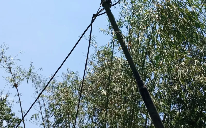 Kabel Internet Di Desa Cigadog Sembrawut, Warga Minta Agar Segera Di Benahi