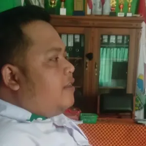 Pimpin Madrasah Ibtidaiyah Swasta, Nurul Mutaqin Alimudin S.P.d, Siap Mencetak Generasi