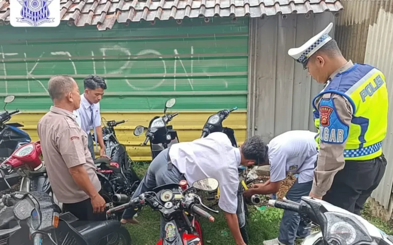 SMA Dan SMK Muhammadiyyah 2 Kadungora Gandeng Polisi Tertibkan Knalpot Brong