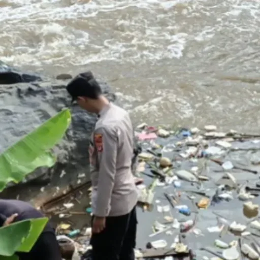 Warga Bayongbong Temukan Mayat Bayi Dipinggir Sungai Cimanuk, Polisi Lakukan Penyelidikan