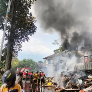 Gudang Rongsokan Milik Komar Sidik Terbakar, H. Basuki Eko SH MH Benarkan Lewat Wawancara Telepon