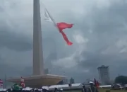 Bendera Merah Putih Robek Saat Gladi HUT ke-80 TNI di Monas, Ini Penjelasan TNI