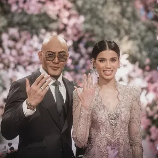 Sabrina Chairunnisa Cerai Deddy Corbuzier