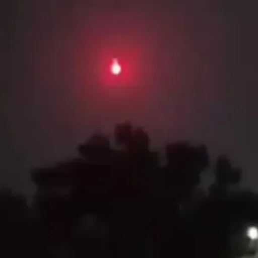 Meteor Jatuh di Laut Jawa, Cirebon Diguncang Dentuman Keras