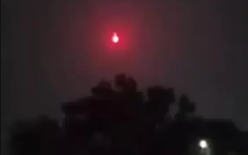 Meteor Jatuh di Laut Jawa, Cirebon Diguncang Dentuman Keras