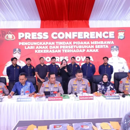 Kapolda Sulsel Pimpin Press Conference Pengungkapan Kasus Kekerasan dan Pencabulan Anak di Gowa