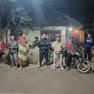 Giat Siskamling RW 04 Perkuat Keamanan Dan Ketertiban Lingkungan