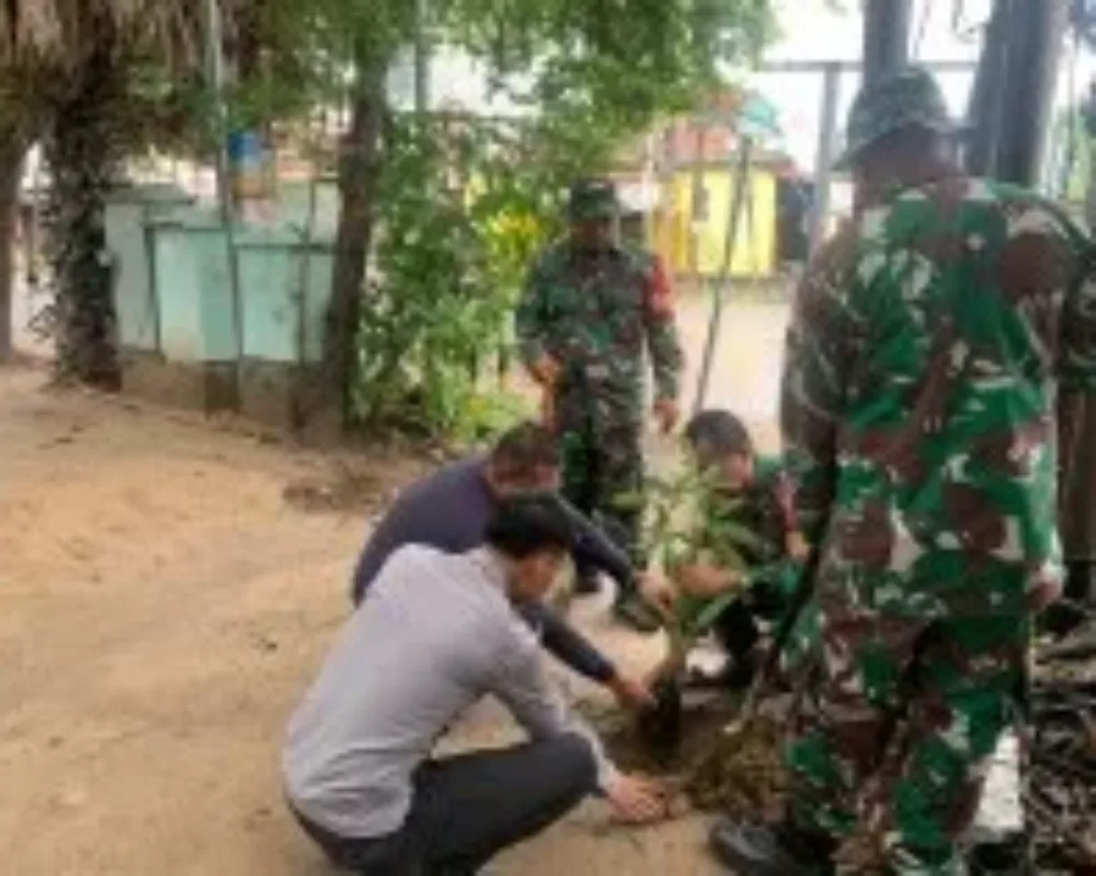 Koramil 1408-09/Tamalate Gelar Karya Bhakti Penanaman Pohon untuk Antisipasi Bencana Banjir