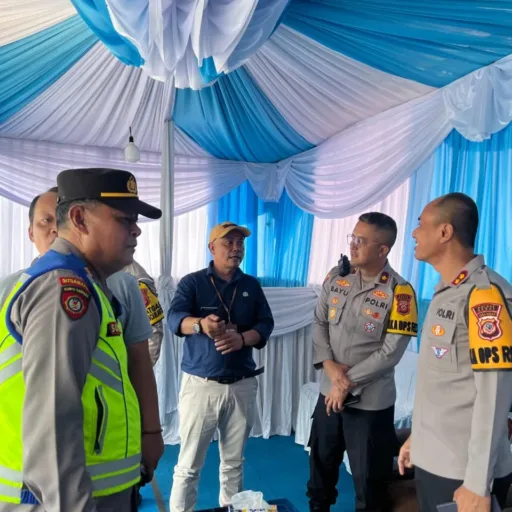 Kapolres Garut Kontrol Pada Jalur Ops Lilin Lodaya 2025, Arus Lalin Masih Landao