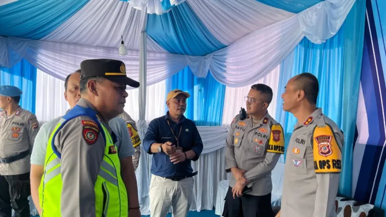 Kapolres Garut Kontrol Pada Jalur Ops Lilin Lodaya 2025, Arus Lalin Masih Landao