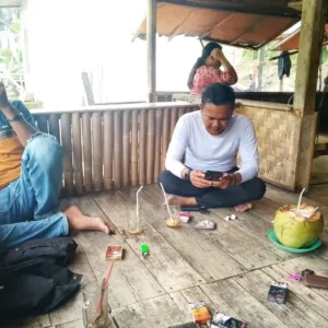 Jurnalis WBN Ngobrol Santai Dengan Pengelola MBG Depok Pakenjeng