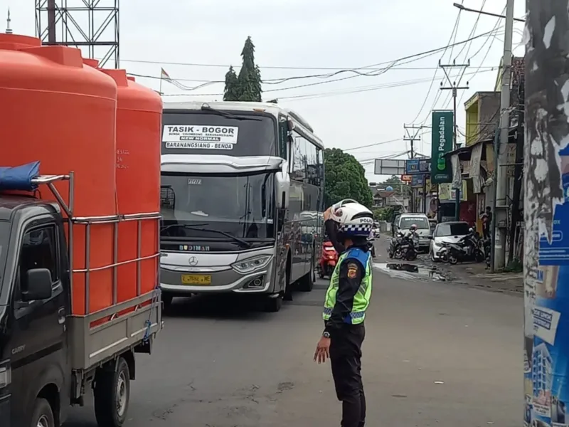 Hari Ke-5 Ops Lilin Lodaya 2025, Polres Garut Laksanakan Lima Kali One Way