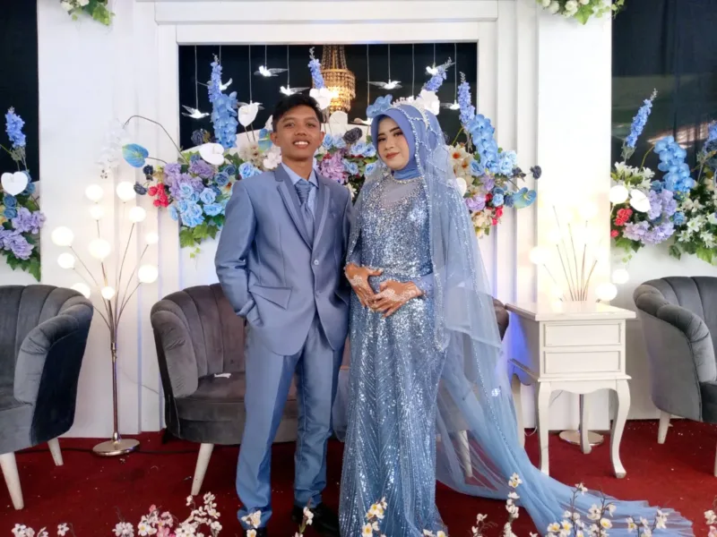 Selamat Menempuh Hidup Baru, Kedua Mempelai  Bak Raja Dan Ratu Sehari