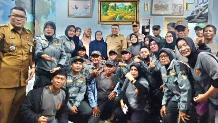 DANDIM 1408/MAKASSAR BERSAMA FORKOPIMDA LAKUKAN KUNJUNGAN PENGECEKAN TPS DI KELURAHAN MACCINI SOMBALA, KECAMATAN TAMALATE