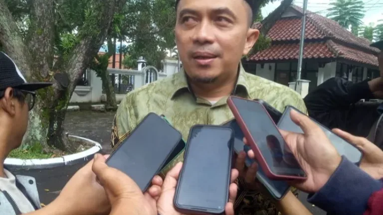 Pertemuan Silaturahmi Bupati Garut Dengan Kepala Haji dan Umroh
