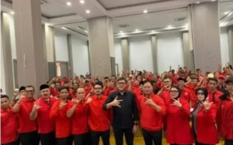 Dihadiri Ketua DPD Jabar, DPC PDI Perjuangan Garut Gelar Pendidikan Partai dan Konsolidasi PAC