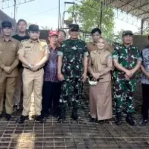 Dandim 1409/Gowa Dampingi Pangdam XIV/Hasanuddin Tinjau Progres Pembangunan KDKMP di Desa Bone, Kecamatan Bajeng