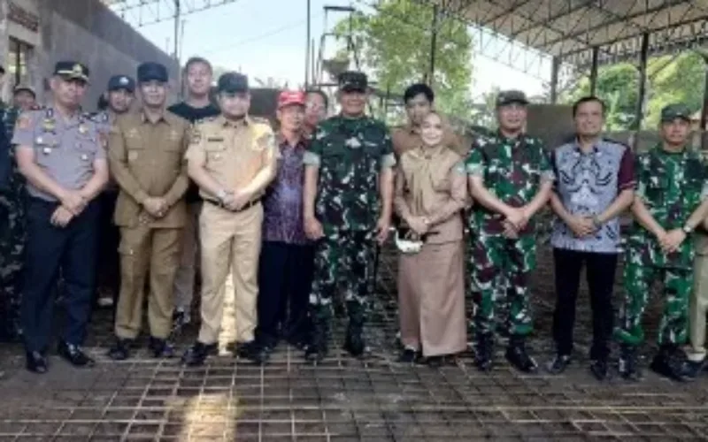 Dandim 1409/Gowa Dampingi Pangdam XIV/Hasanuddin Tinjau Progres Pembangunan KDKMP di Desa Bone, Kecamatan Bajeng