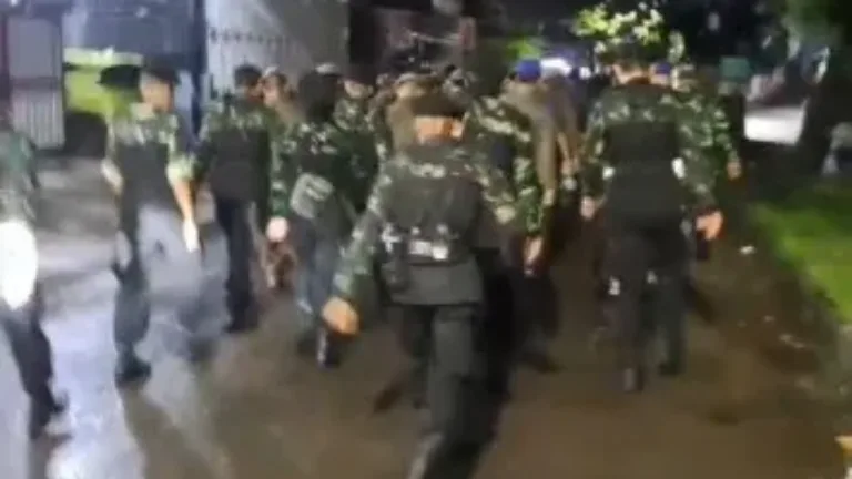 Semangat Dukungan Banteng Komando Kodim 1408/Makassar: 25 Personil Jadi Pasukan Penutup dalam Gerak Jalan Peleton Beranting Yudha Wastu Pramuka Jaya Rangka Hari Juang Infanteri Ke-77 Tahun 2025