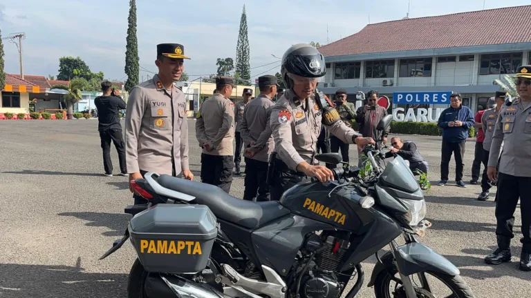Tingkatkan Mobilitas Dan Kesiapsiagaan, Polres Garut Serahkan Kendaraan Dinas R2 Untuk Samapta Dan Bhabinkamtibmas