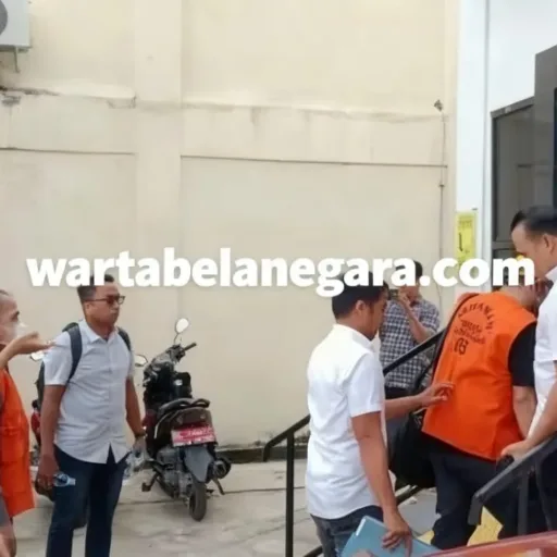 Polda Sulbar Limpahkan Tiga Tersangka Beserta BB Kasus Korupsi Pintu Gerbang Kota Mamuju ke Kejari