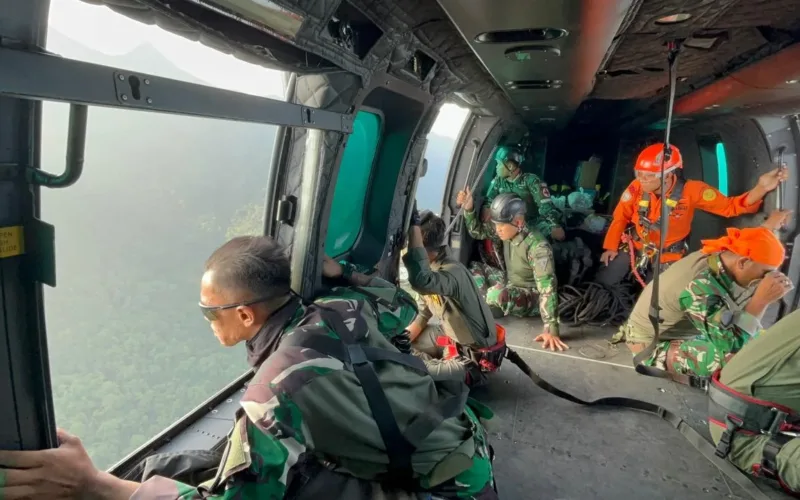 Lanud Sultan Hasanuddin Kerahkan Helikopter Caracal Boeing Intai Strategis, Jatuhnya Pesawat ATR 42-500 Berhasil Diidentifikasi