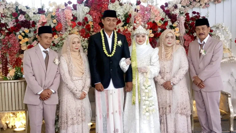 Dua Sejoli Pasangan Muhammad Zaky Dan Neng Pani Akhirnya Resmi Bersanding Di pelaminan