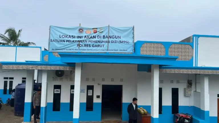 Kapolres Garut Tinjau Pembangunan SPPG Di Caringin