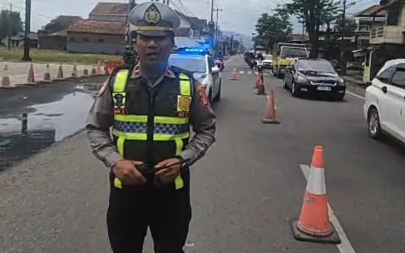 IPDA Ade Sulaeman Siaga: Pantauan Arus Lalu Lintas Bandung–Garut Masih Lancar dan Terkendali