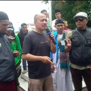 Ratusan Massa Gelar Aksi Tuntut Kejelasan Hukum Sengketa Tanah Wakaf YBHM di Garut