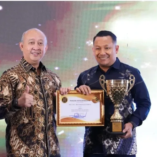RSU UMC Cirebon Raih Juara Nasional Antrean Online Mobile JKN