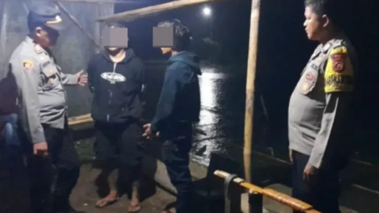 Polsek Wanaraja Gerebek Judi Adu Muncang, Delapan Orang Diamankan