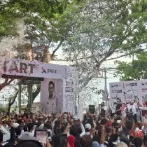 Jalan Sehat PSI Meriahkan Anjungan Pantai Losari, Diikuti Ribuan Peserta