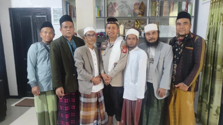 Sat Binmas Polres Garut, Hadiri Pengajian Nisfu Sya’ban, Perkuat Kamtibmas Lewat Dakwah Dan Edukasi