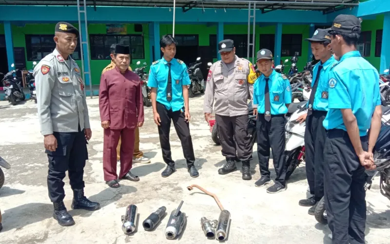 Pihak Sekolah Gandeng Polsek Sukawening Tertibkan Knalpot Brong