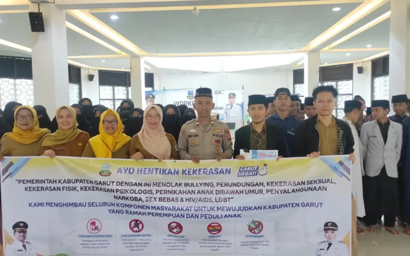 Sat Binmas Polres Garut Berikan Edukasi Anti Bullying Dan Pencegahan Kekerasan Di Ponpes Yadul Ulya
