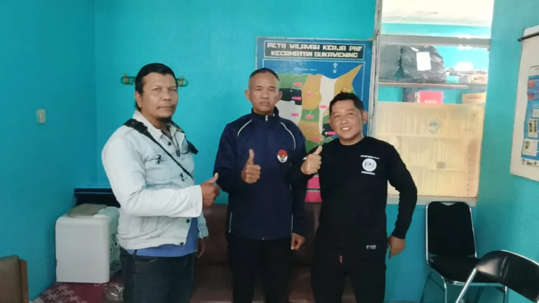Jujun Juhara, S.Pd Silaturahmi Dengan Jurnalis Garut Timur, Dorong Kerjasama Pendidikan Dan Media