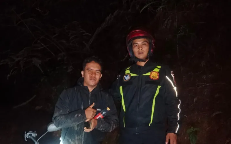 Tersesat Di Hutan Legok Demplon, Polsek Limbangan Berhasil Evakuasi Warga Dalam Kondisi Selamat