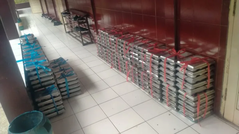 SDN 2 Nanjung Jaya Terima Program MBG, Orang Tua Ikut Jadi Relawan Dapur