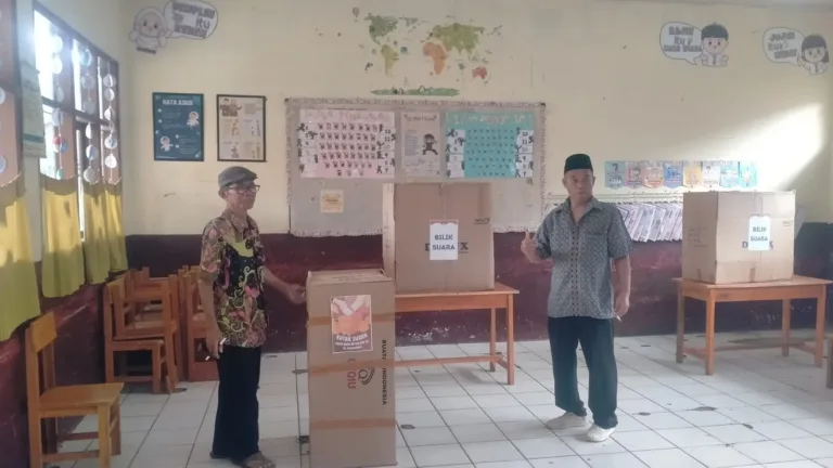 Pemilihan Ketua RW 02 Berlangsung Meriah, Warga RT 03 Antusias Tentukan Pemimpin Baru