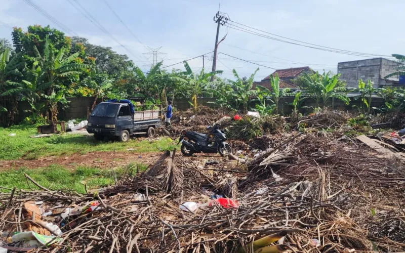 Sampah Legenda Wisata Dua Tahun Tak Ditangani, Warga Desak DLH Turun
