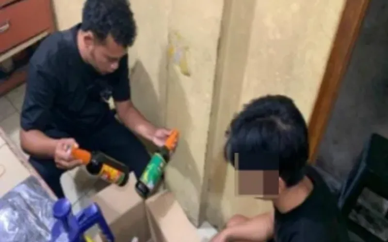 Sat Res Narkoba Polres Garut Amankan 11 Botol Miras Di Jalan Raya Samarang