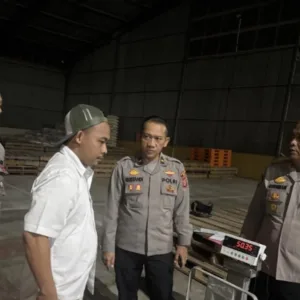 Kawal Ketahanan Pangan, Polsek Sukawening Monitoring Serapan Jagung Oleh Bulog Garut