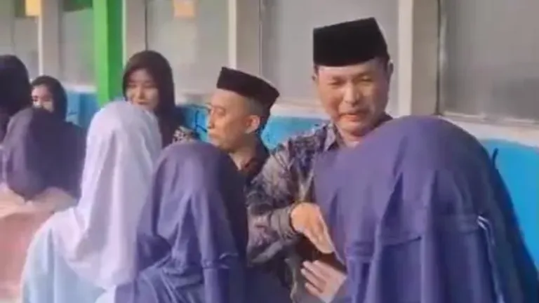 Menjelang Bulan Suci Ramadhan, SMPN 1 Sukawening Mengadakan Kuramasan Dan Saling Memaafkan