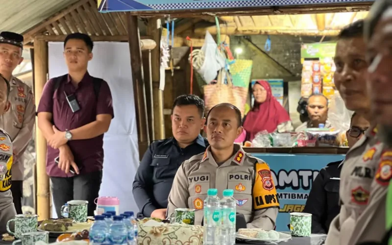 Sinergi Polisi Dan Ojol Makin Solid, Kapolres Garut Ngariung Bareng Ojol