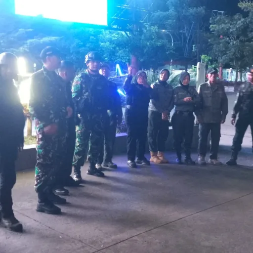 Patroli Gabungan Koramil 1408-09/Tamalate Bersama Unsur Masyarakat